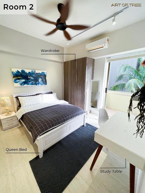 Postel nebo postele na pokoji v ubytování By The Sea Beachfront Designer Suites Penang - Managed by Art of Tree