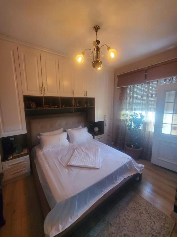 Apartamenti8 Korca - Image 7
