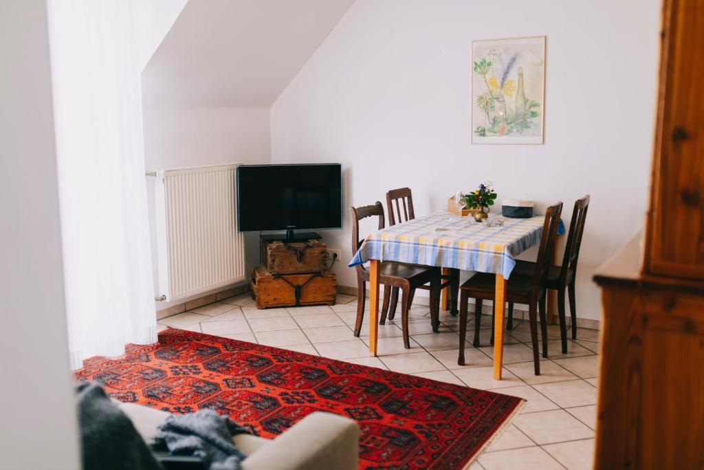 Posezení v ubytování Bio-Weingut Staffelter Hof