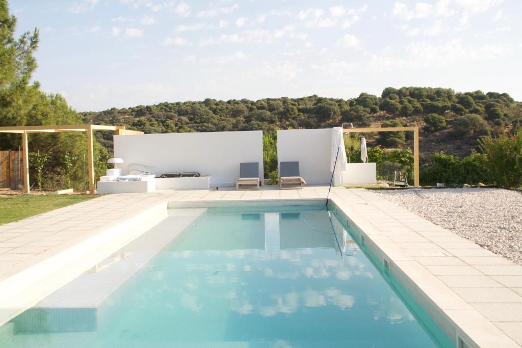 The swimming pool at or close to Espacio Natural