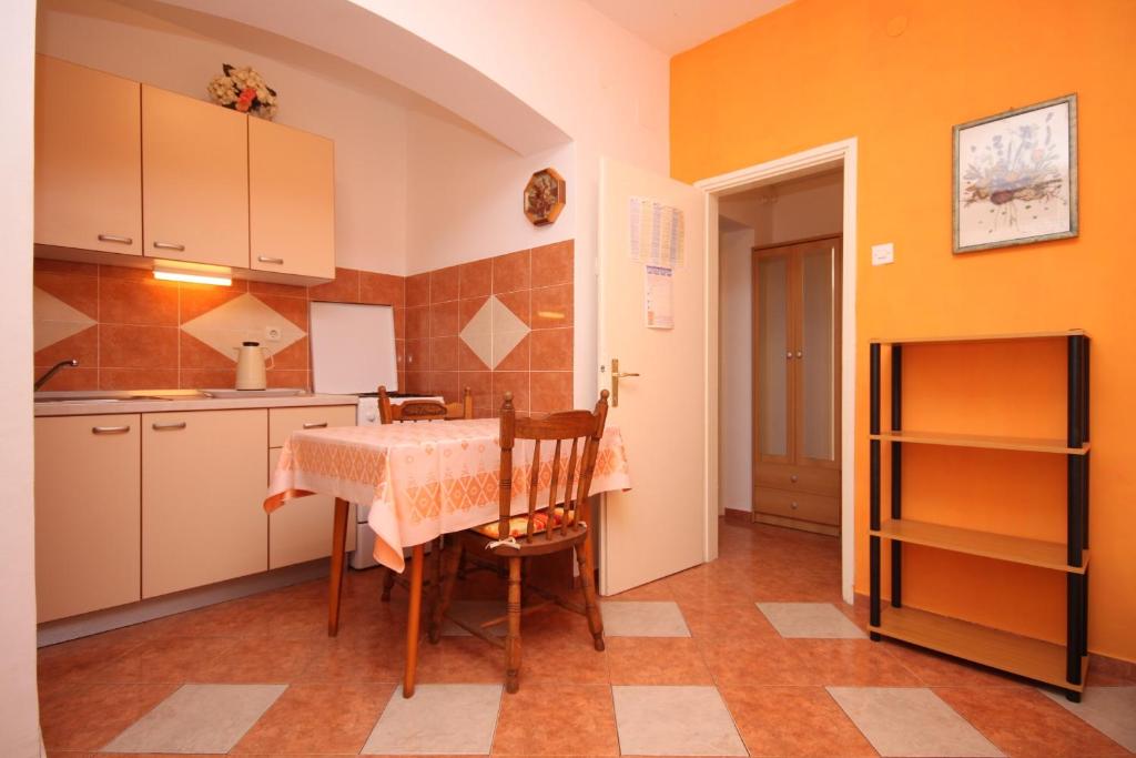 Fotografia z galérie ubytovania Apartments by the sea Sveta Nedilja, Hvar - 8725 v destinácii Sveta Nedelja