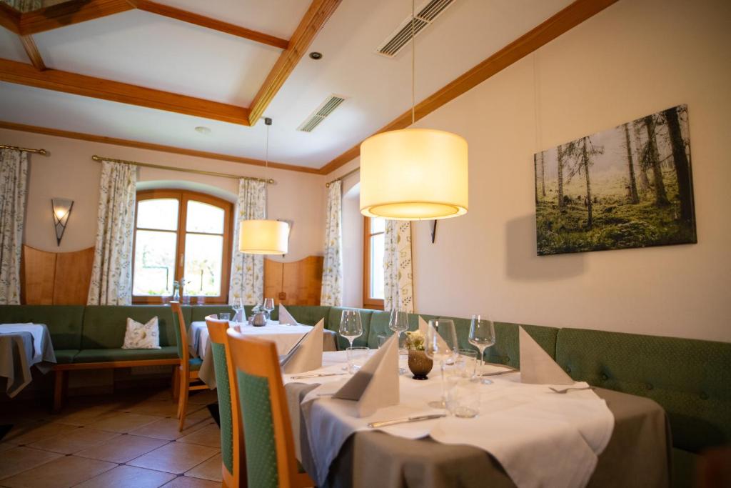 Posezení v ubytování Gasthof Abfalter - "Bed & Breakfast"