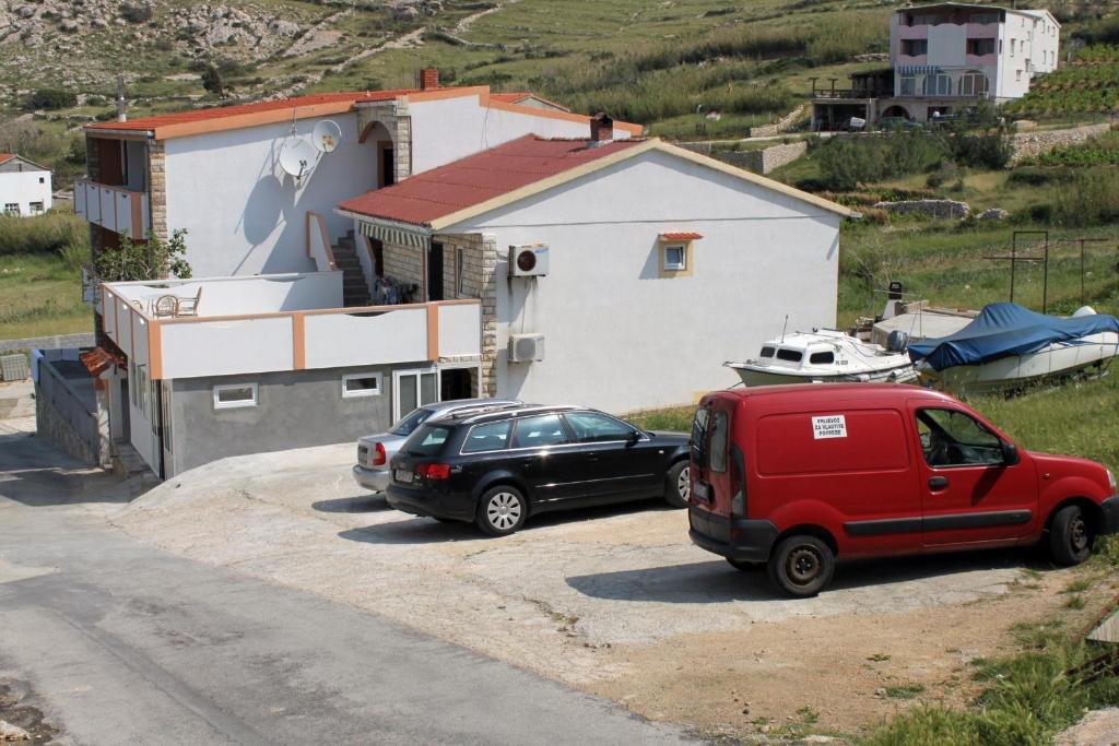 Fotografie z fotogalerie ubytování Apartments with a parking space Metajna, Pag - 527 v destinaci Metajna