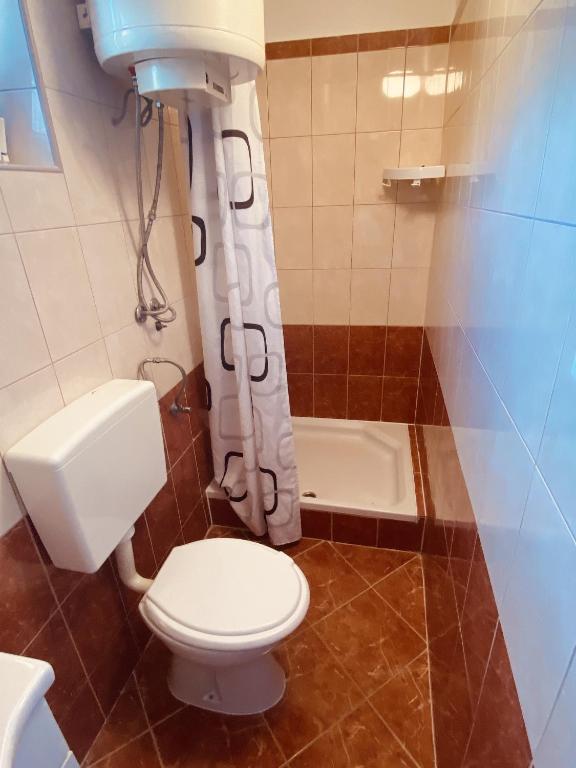 Fotografie z fotogalerie ubytování Apartments with a parking space Metajna, Pag - 527 v destinaci Metajna