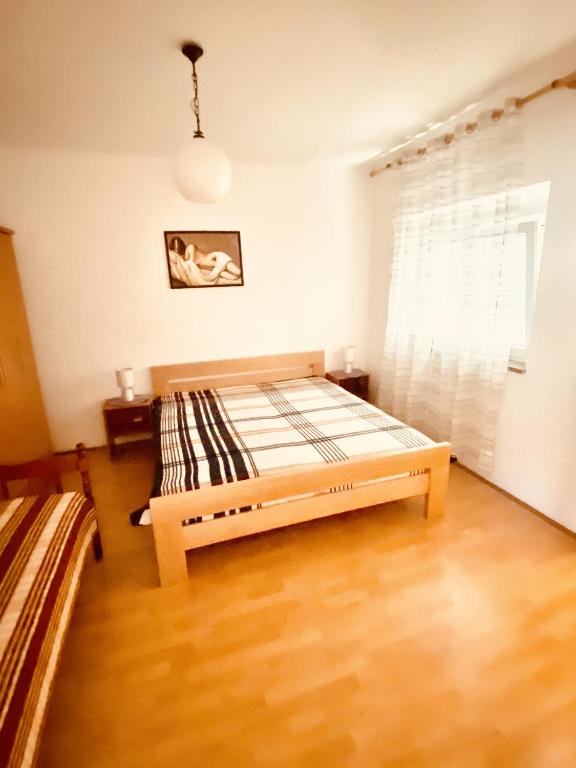 Fotografie z fotogalerie ubytování Apartments with a parking space Metajna, Pag - 527 v destinaci Metajna