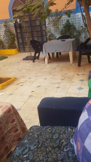 Posezení v ubytování RIAD DAR KADER chambre saumon