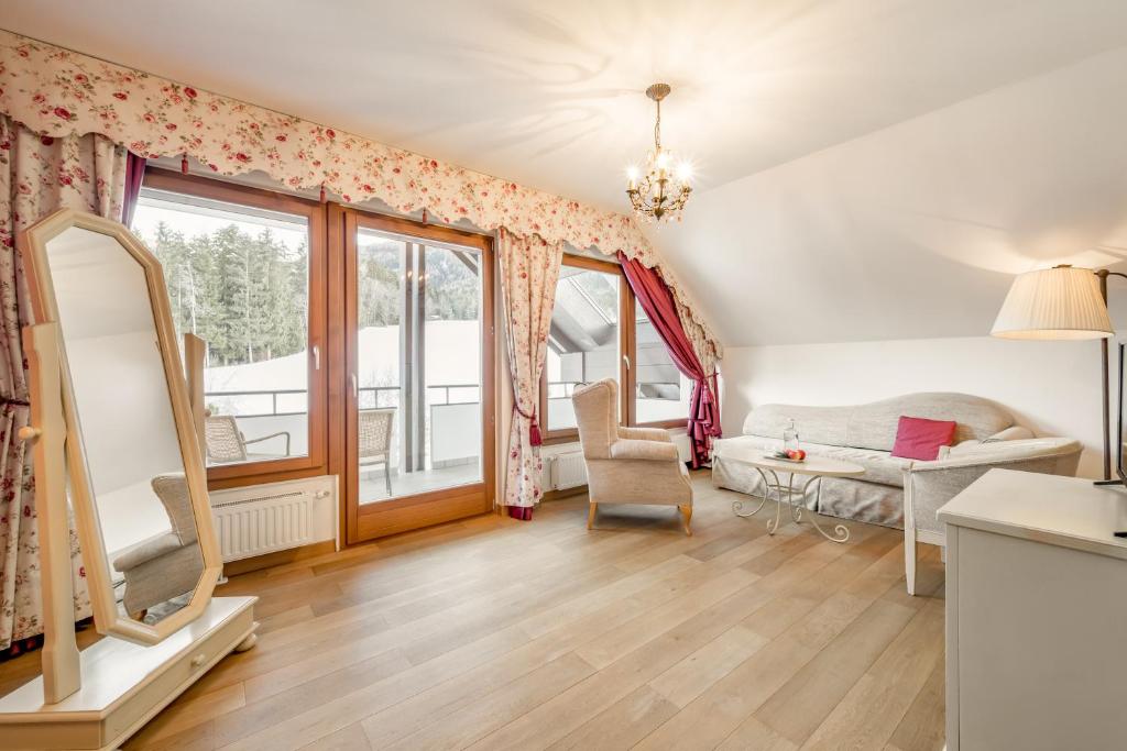 Royal Hotel Hinterhuber - Suite Mit Balkon