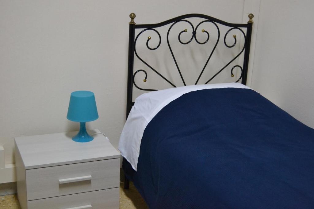 You & Me - Single Room With Shared Bathroom