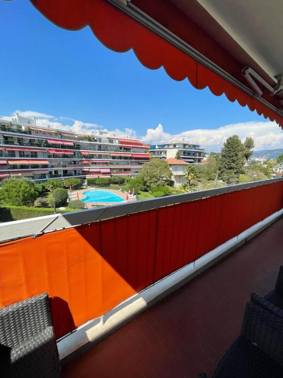 Superbe 2 Pièces Appartement à 5min de la Mer Free WIFI et PARKING - Квартира с одной спальней