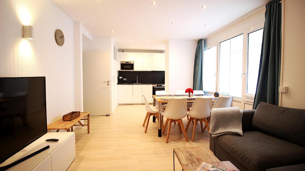 High-quality apartments near Residence - parking space - Apartment - Ground Floor