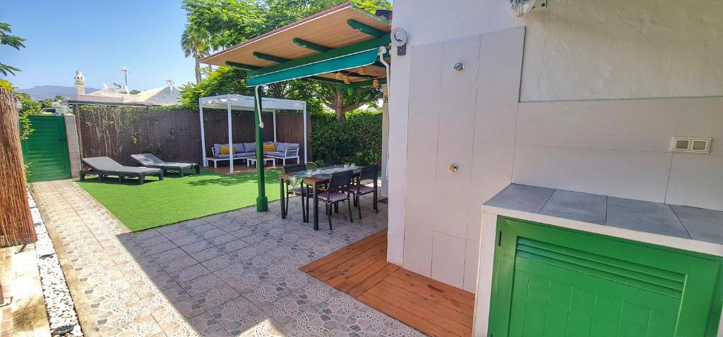 A patio or other outdoor area at Bungalows Playa Flor, Campo Internacional, Maspalomas.