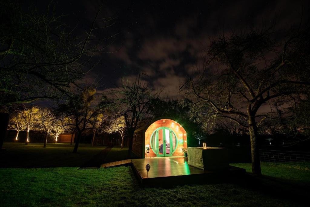 Zahrada ubytování Orchard Farm Luxury Glamping and Campsite