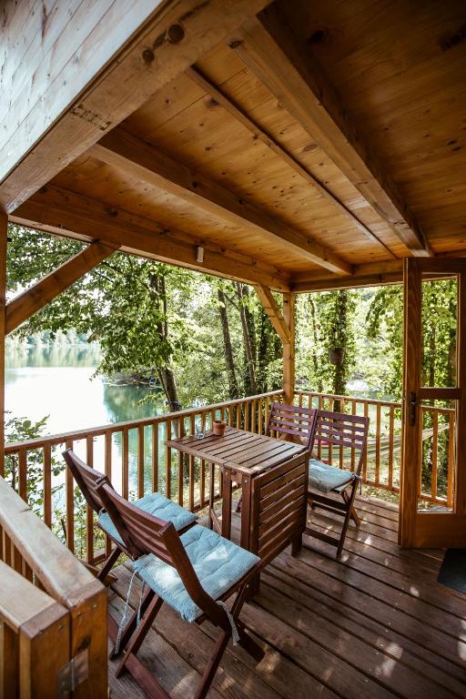 Balkón nebo terasa v ubytování Riverland