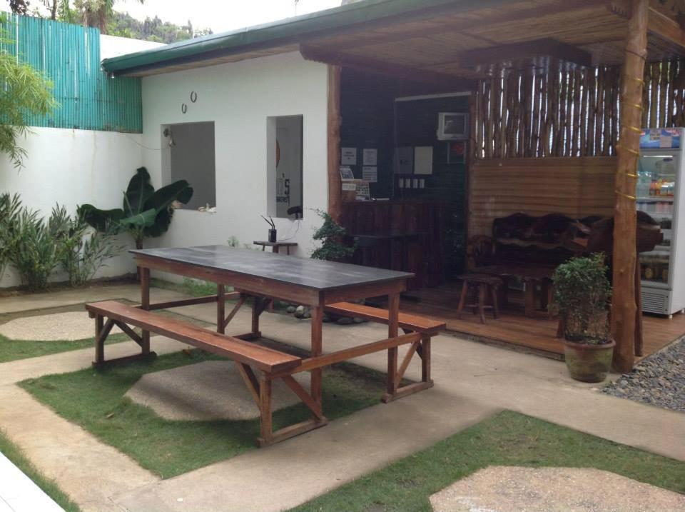 Foto da galeria de Joaquinn's Bed and Breakfast em El Nido