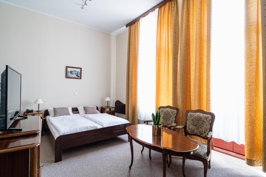 TV a/nebo společenská místnost v ubytování Hotel Polonia