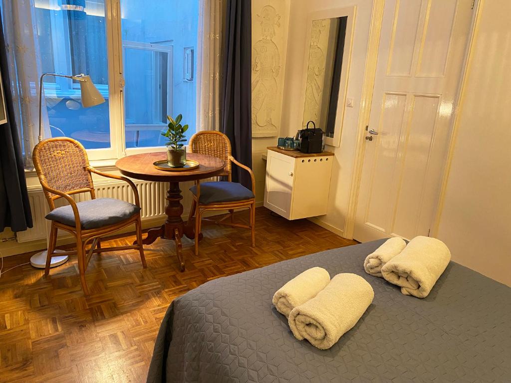 Ein Bett oder Betten in einem Zimmer der Unterkunft Canal Hideaway