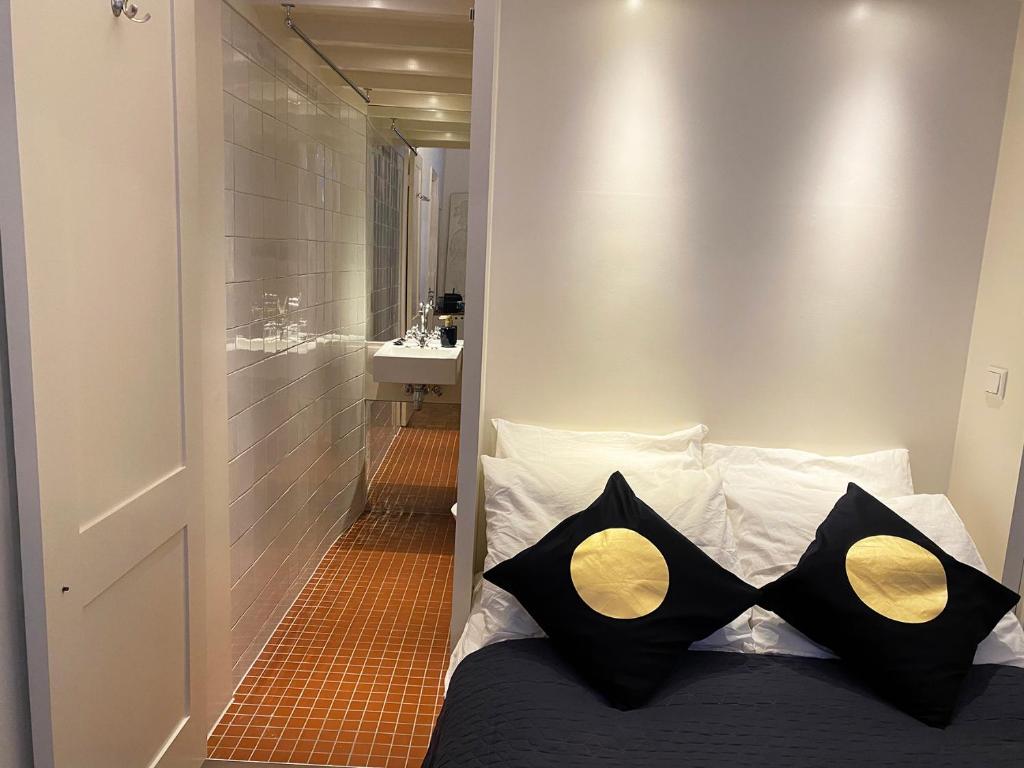 Ein Bett oder Betten in einem Zimmer der Unterkunft Canal Hideaway