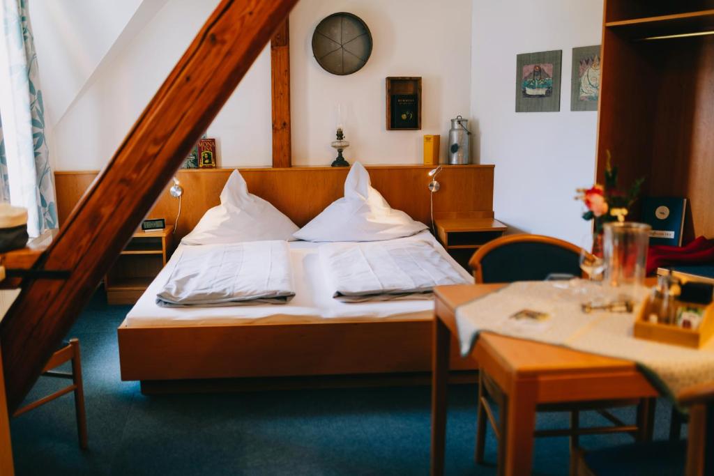 Bio-Weingut Staffelter Hof - Studio With Sofa Bed