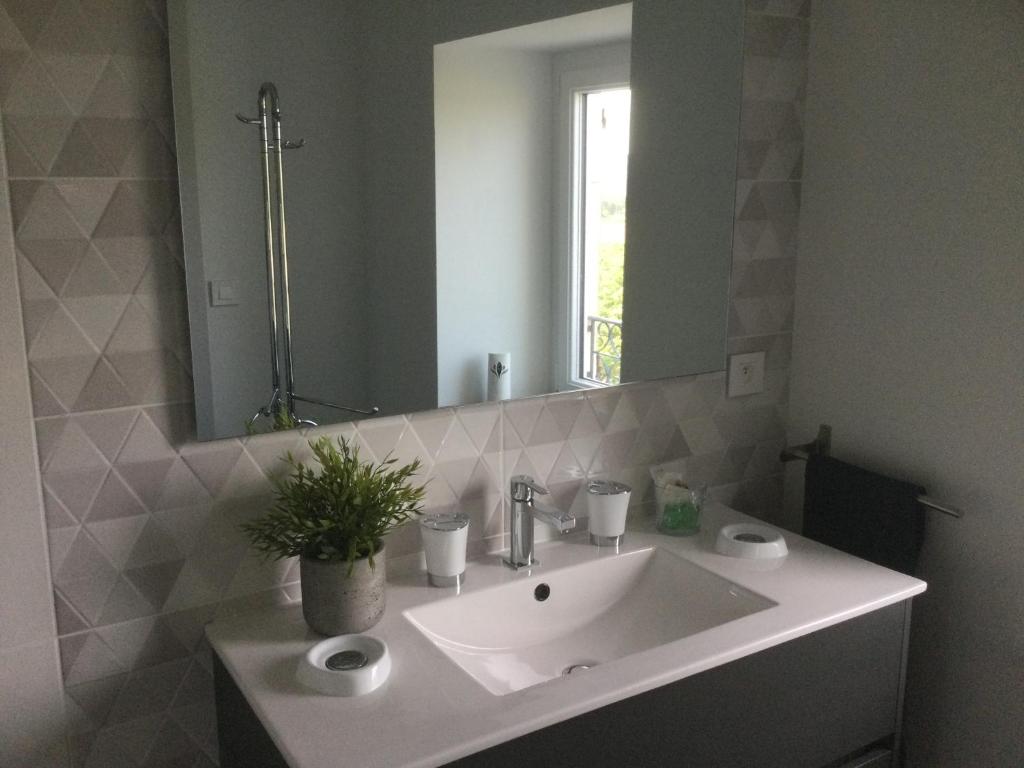 Kúpeľňa v ubytovaní Mas ESTEVE entre mer et Cévennes