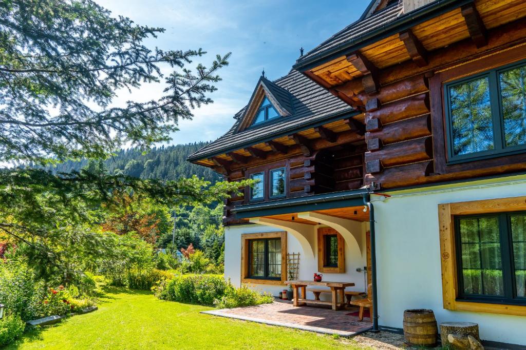 Vonkajšia záhrada v ubytovaní Villa Capra - Apartments Adult Only