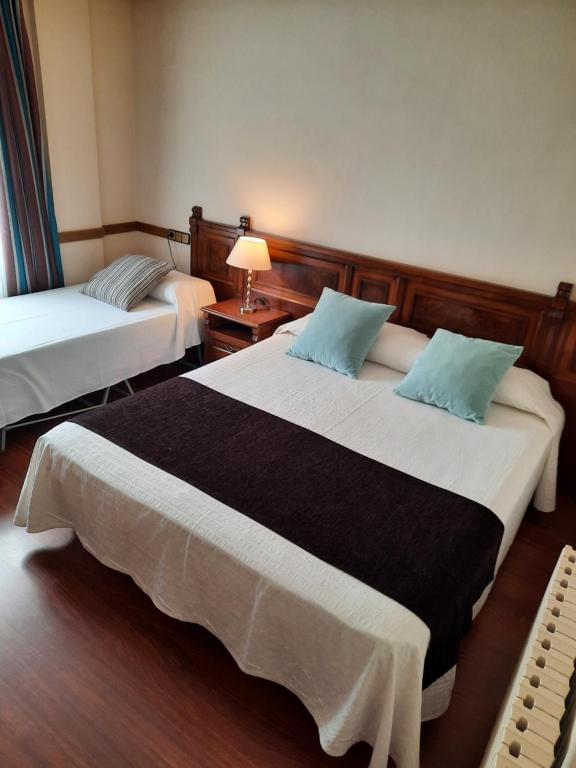 Fotografie z fotogalerie ubytování Hotel Edelweiss v destinaci Camprodon