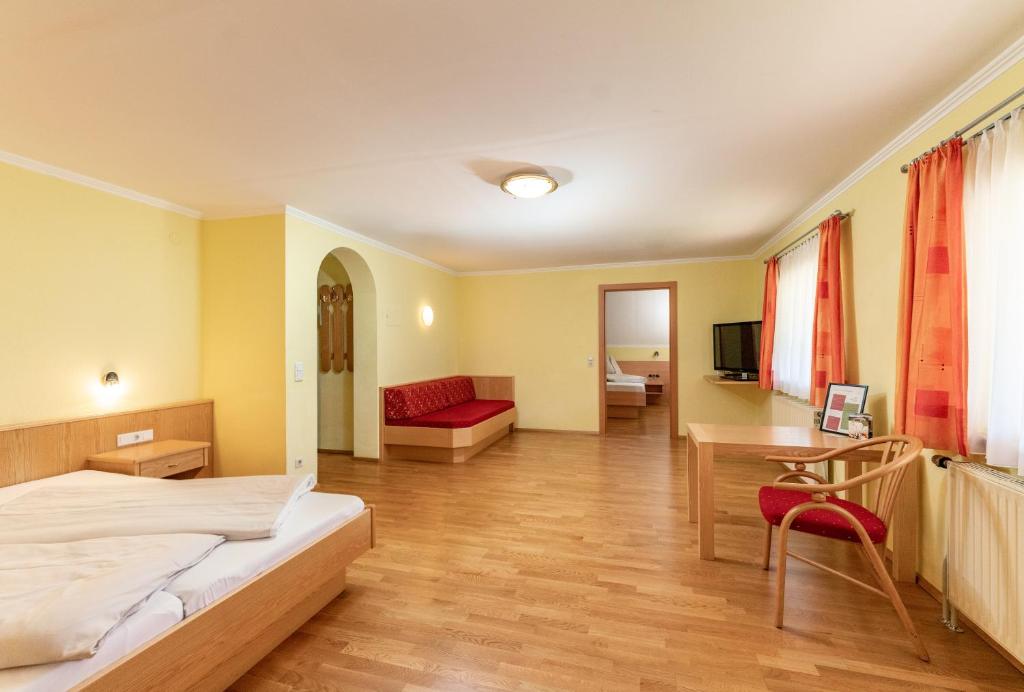 Postel nebo postele na pokoji v ubytování Landhaus Metzgerstubn