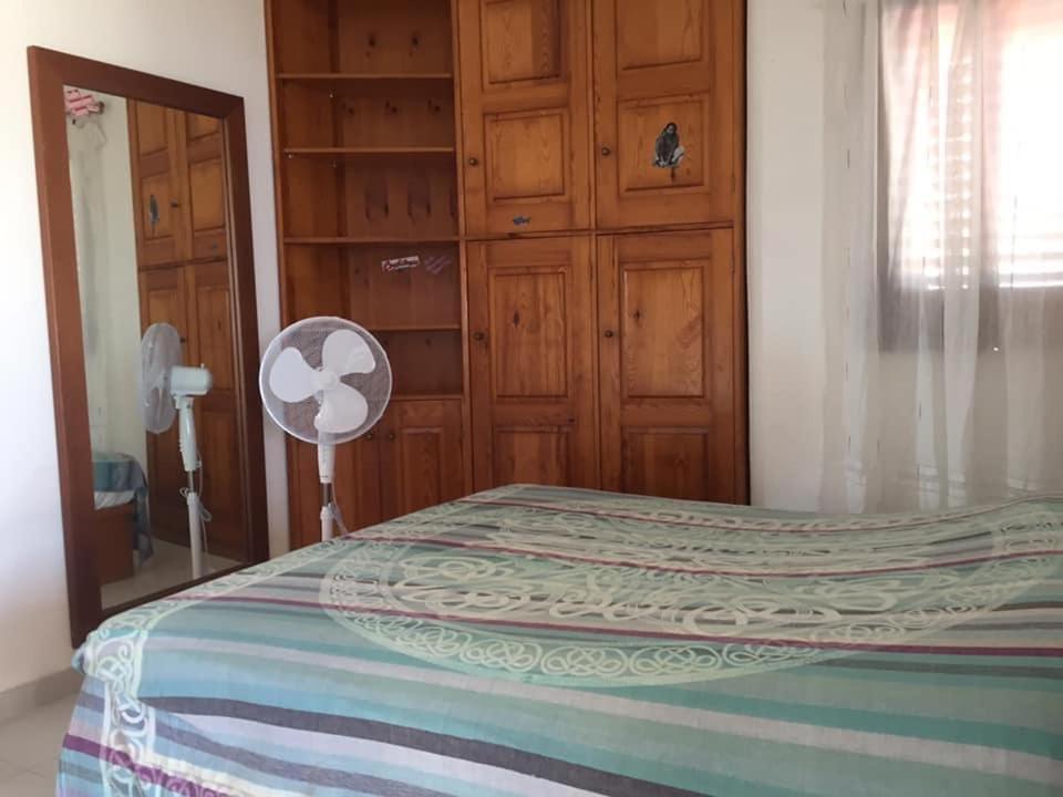 Postel nebo postele na pokoji v ubytování Vacanze Salina camera matrimoniale con terrazzo