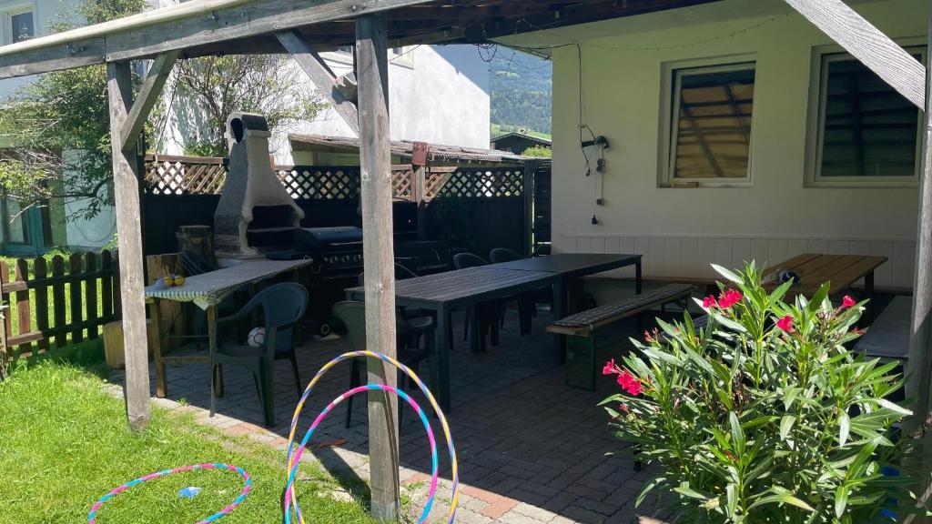 Vonkajšia záhrada v ubytovaní Ferienhaus Dankl
