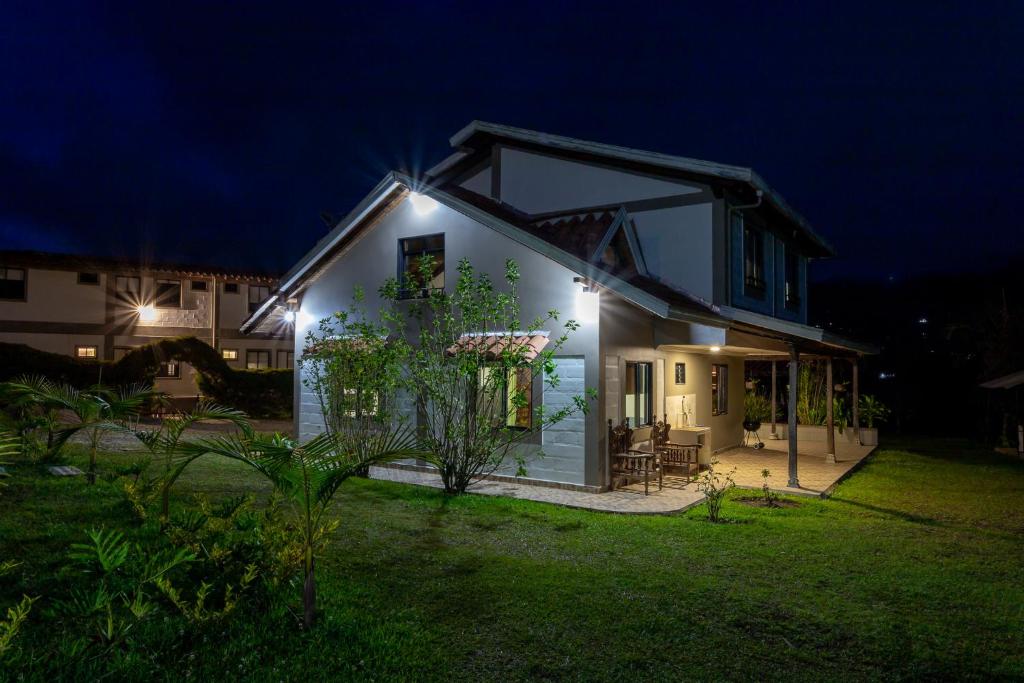 Soy Local Guatape - Huis Met Vijf Slaapkamers