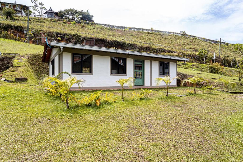 Soy Local Guatape - Twee Slaapkamers Huis