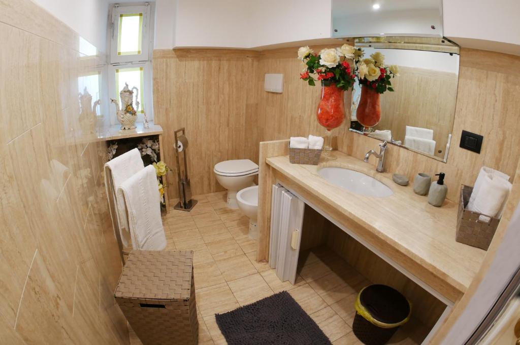 Koupelna v ubytování GianLuis Luxury Suites
