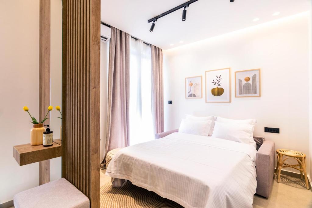 Posteľ alebo postele v izbe v ubytovaní CLIC - Comfort Luxury in City of Ioannina