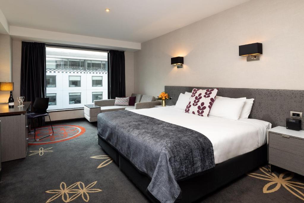 Voodi või voodid majutusasutuse SkyCity Hotel Auckland toas