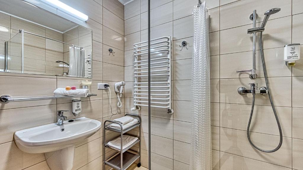 St Lukas Medical & SPA - 8