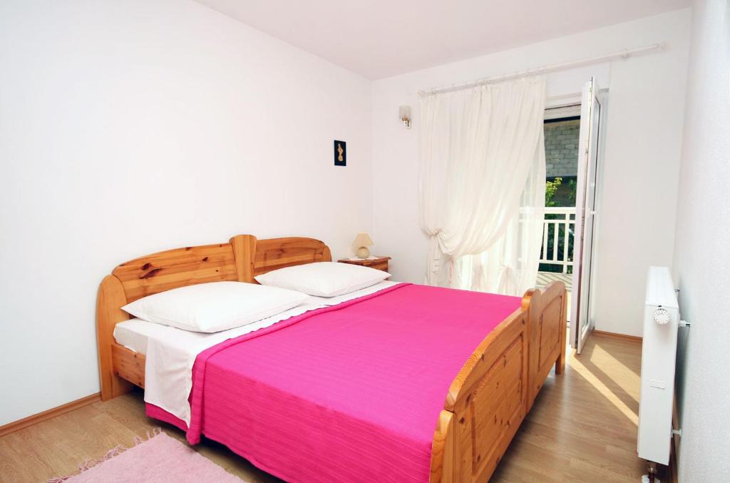 Fotografia z galérie ubytovania Apartments with a parking space Podstrana, Split - 4849 v destinácii Podstrana