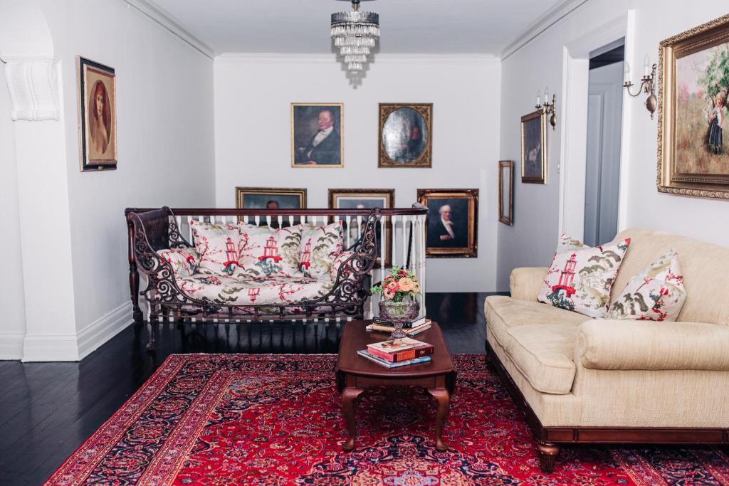 Benn Conger Inn photo