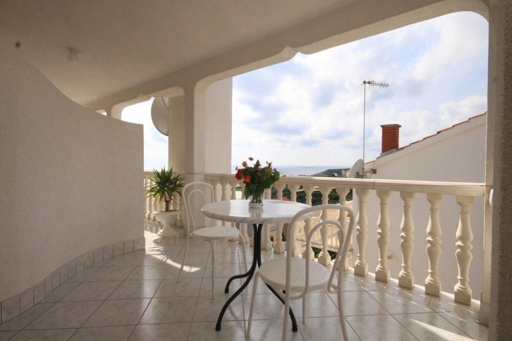 Fotografia z galérie ubytovania Apartments with a parking space Rukavac, Vis - 8837 vo Vise