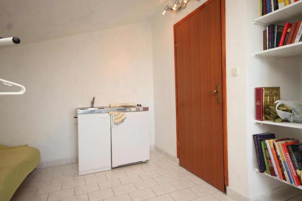 Knižnica v apartmáne