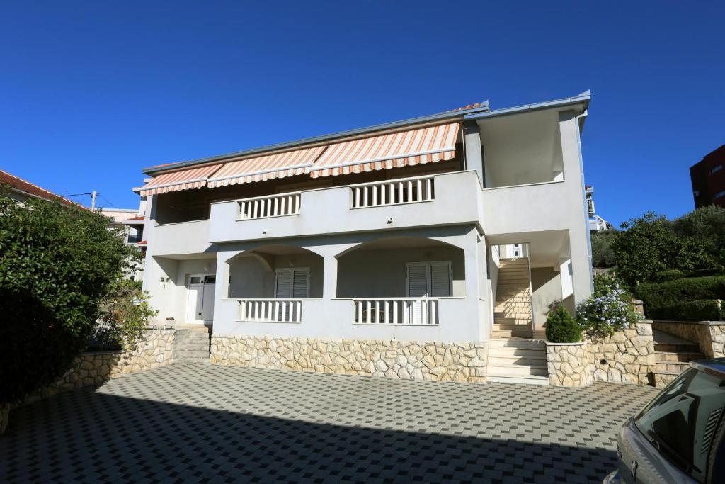 Budova, kde se apartmán nachází