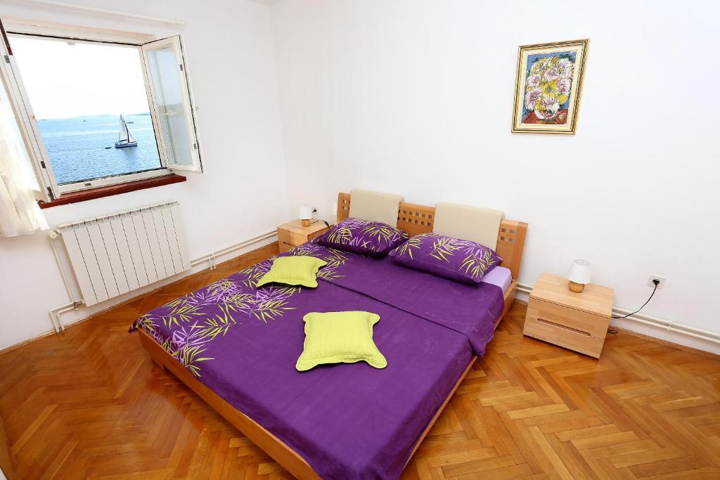 Fotografia z galérie ubytovania Seaside family friendly house with a swimming pool Seget Vranjica, Trogir - 10336 v Seget Vranjici
