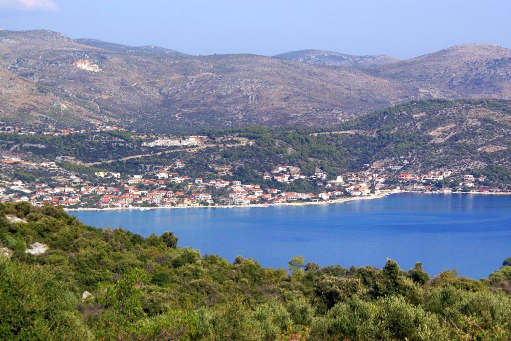 Fotografia z galérie ubytovania Apartments with a parking space Poljica, Trogir - 16299 v Marine