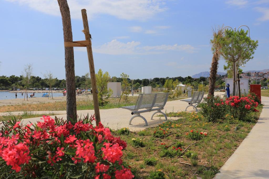 Fotografia z galérie ubytovania Apartments with a parking space Podstrana, Split - 17067 v destinácii Podstrana