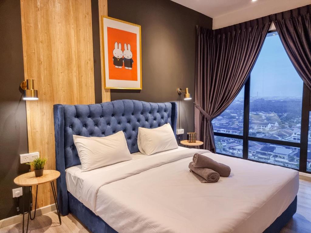 Midvalley Southkey Mosaic Suite by Nest Home - Suite Premium De 3 Dormitorios
