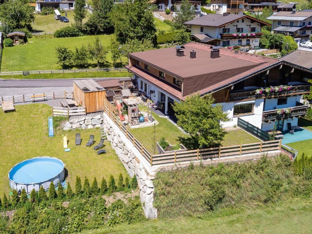an aerial view of a large house with a pool at Apartment building Ferien, Neukirchen in Rosenthal