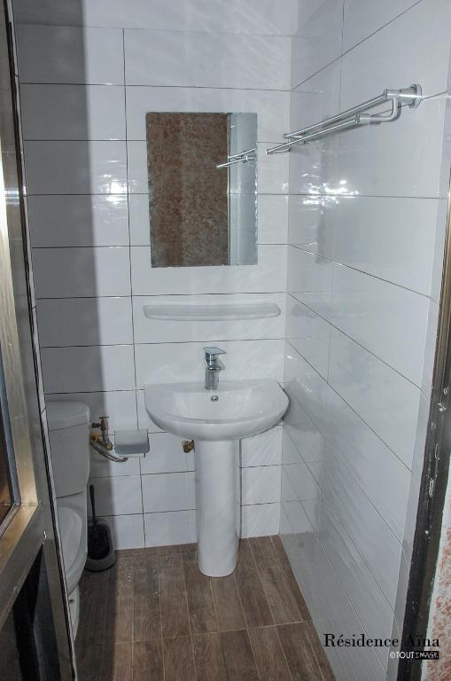 RESIDENCE AINA - Deluxe Double Room (2 Adults + 1 Child)