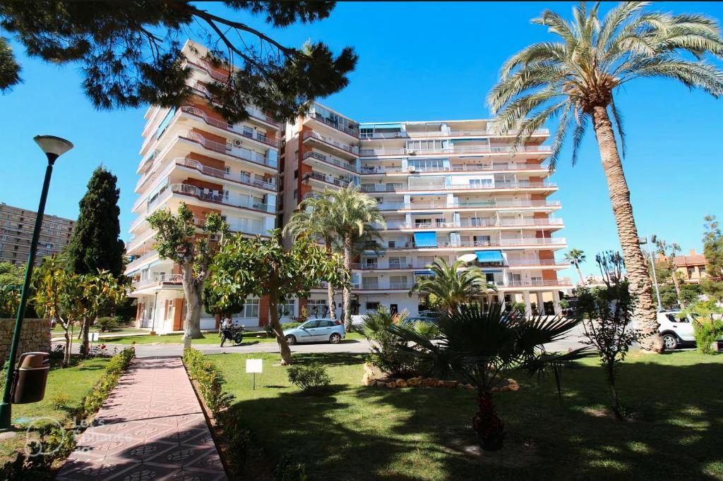 San Juan Live, Alicante – Updated 2023 Prices