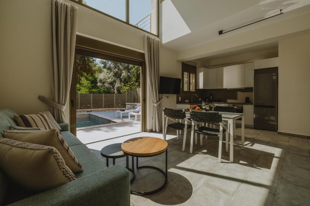 Kuchyň nebo kuchyňský kout v ubytování Paleros Bay Villas