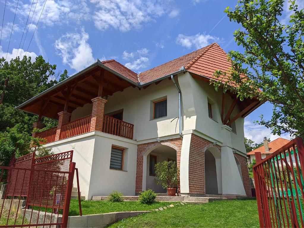 Budova, kde se prázdninový dům nachází