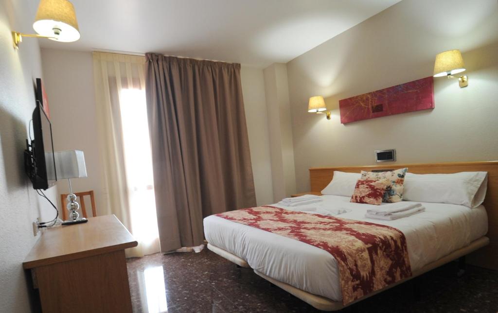 HOTEL MARIA ROSA, Pedrola – Precios actualizados 2023