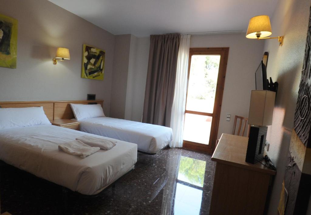 HOTEL MARIA ROSA - Tweepersoonskamer Met 2 Aparte Bedden